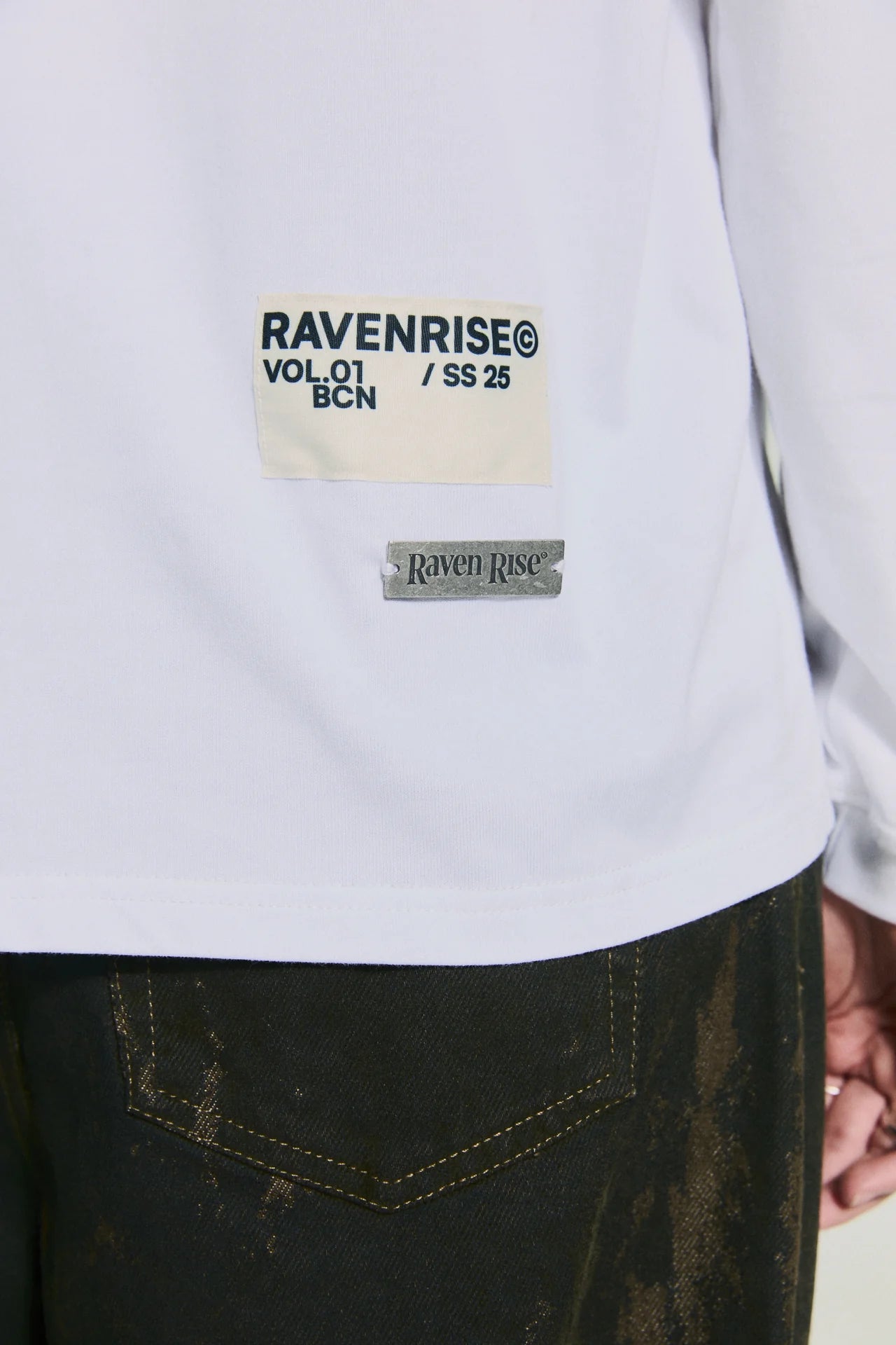 Day Echoes Longsleeve